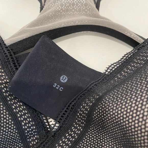 Lululemon awake to lace bra 32C - Picture 4 of 11